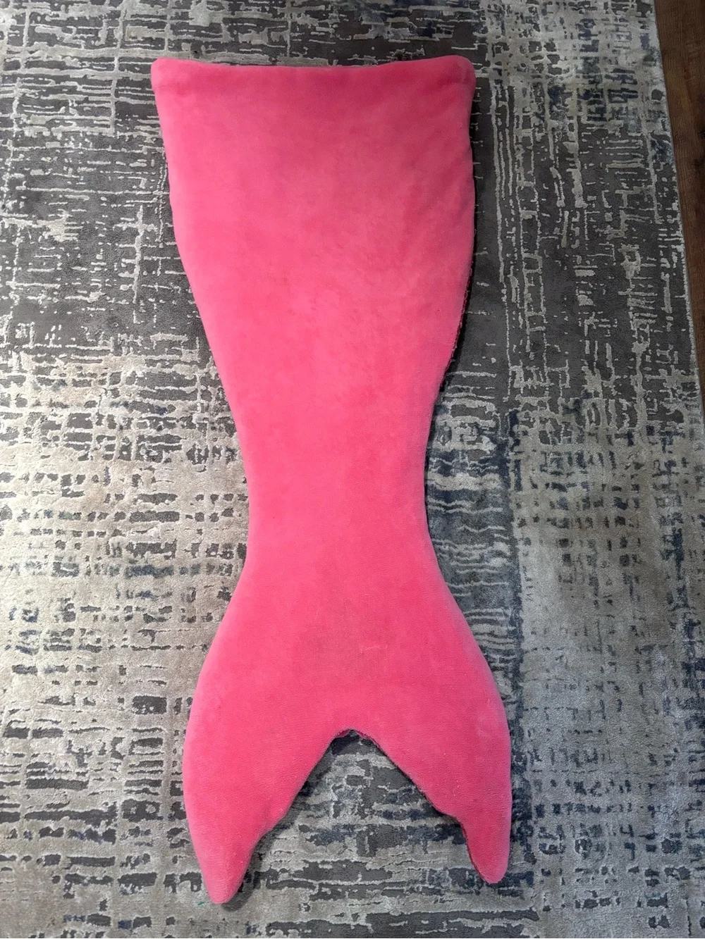 Cynthia Rowley Pink Flip Sequin Mermaid Tail Blanket Snuggle Sleeping Bag
